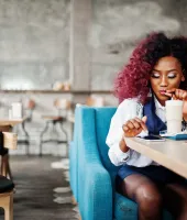 The Most Amazing Accessories to Buy Your Girlfriend This Fall